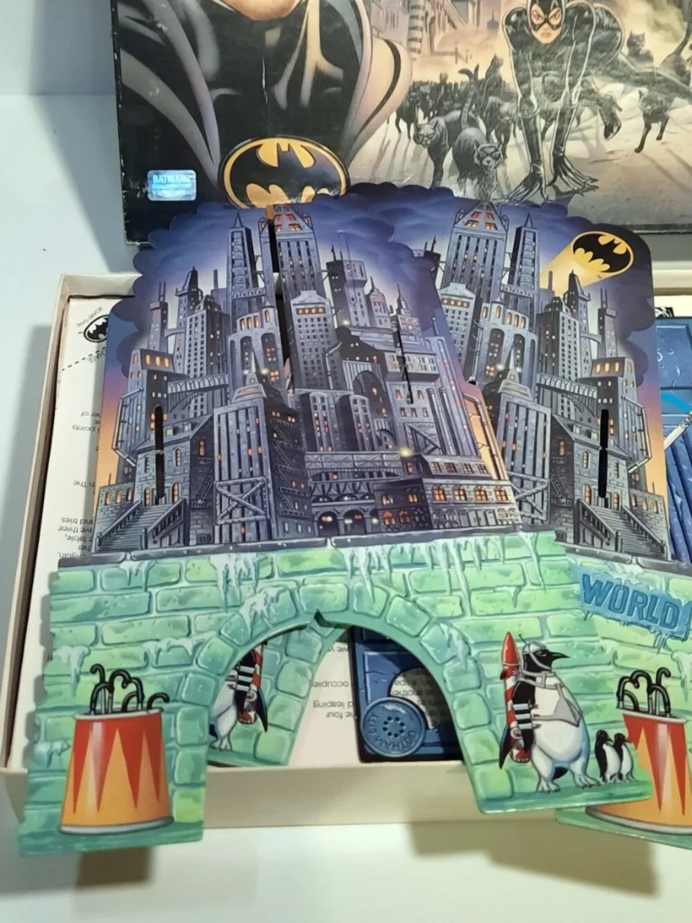 Batman Returns 3D Board Game COMPLETE Parker Brothers 1992 Tim Burton DC Comics
